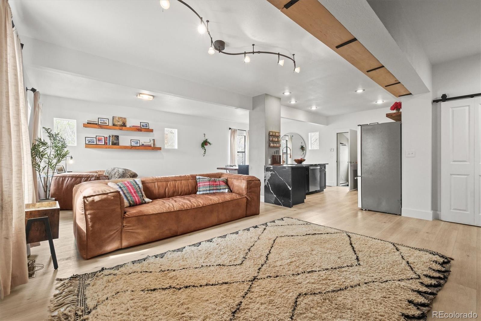 MLS Image #7 for 2127 w 41st avenue,denver, Colorado