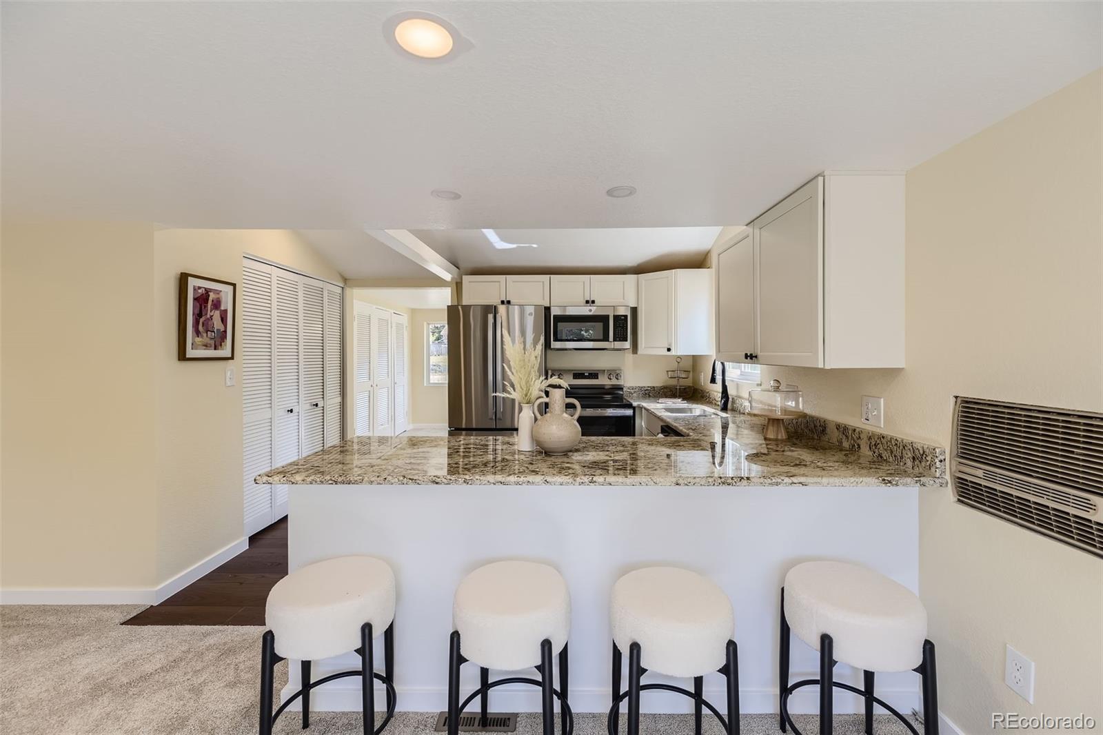 MLS Image #6 for 5330 s windermere street,littleton, Colorado