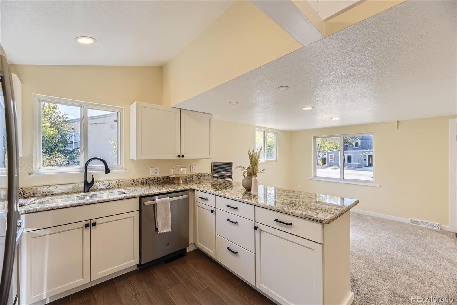 MLS Image #7 for 5330 s windermere street,littleton, Colorado