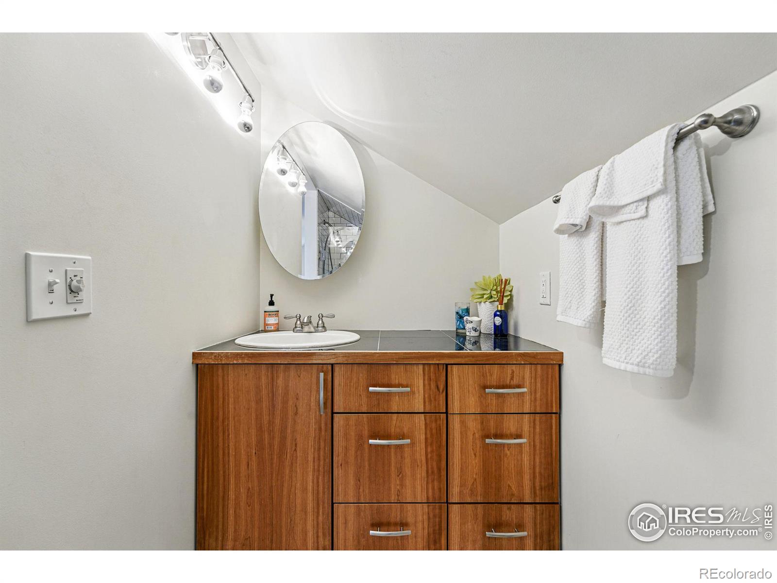 MLS Image #26 for 211  2nd avenue,lyons, Colorado