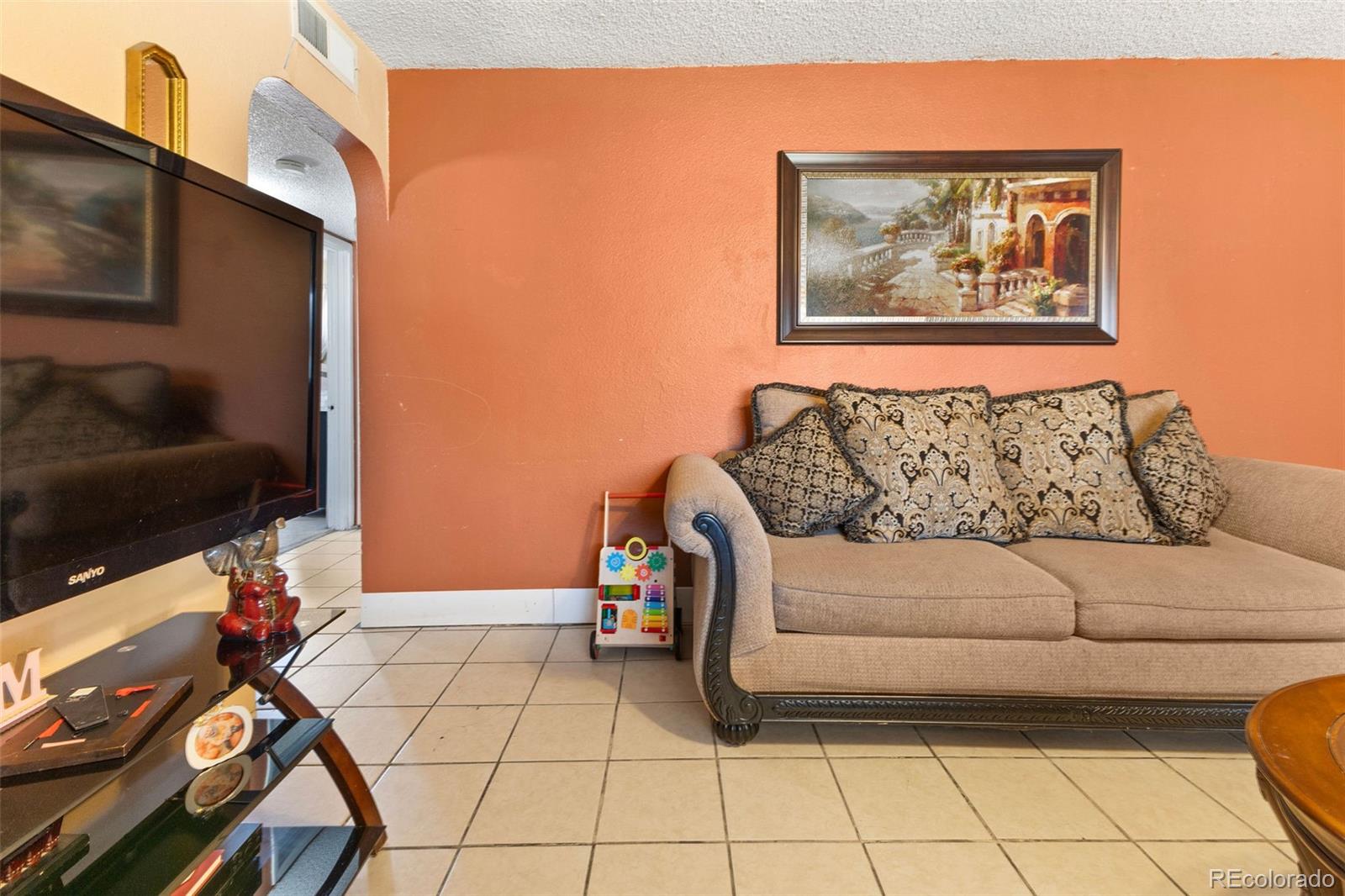 MLS Image #4 for 9410  cedar court,thornton, Colorado