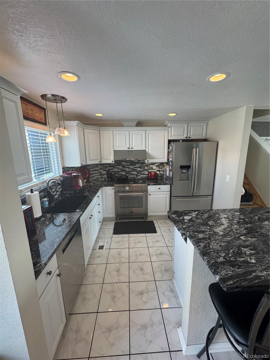 MLS Image #5 for 5042 s hoyt street,littleton, Colorado