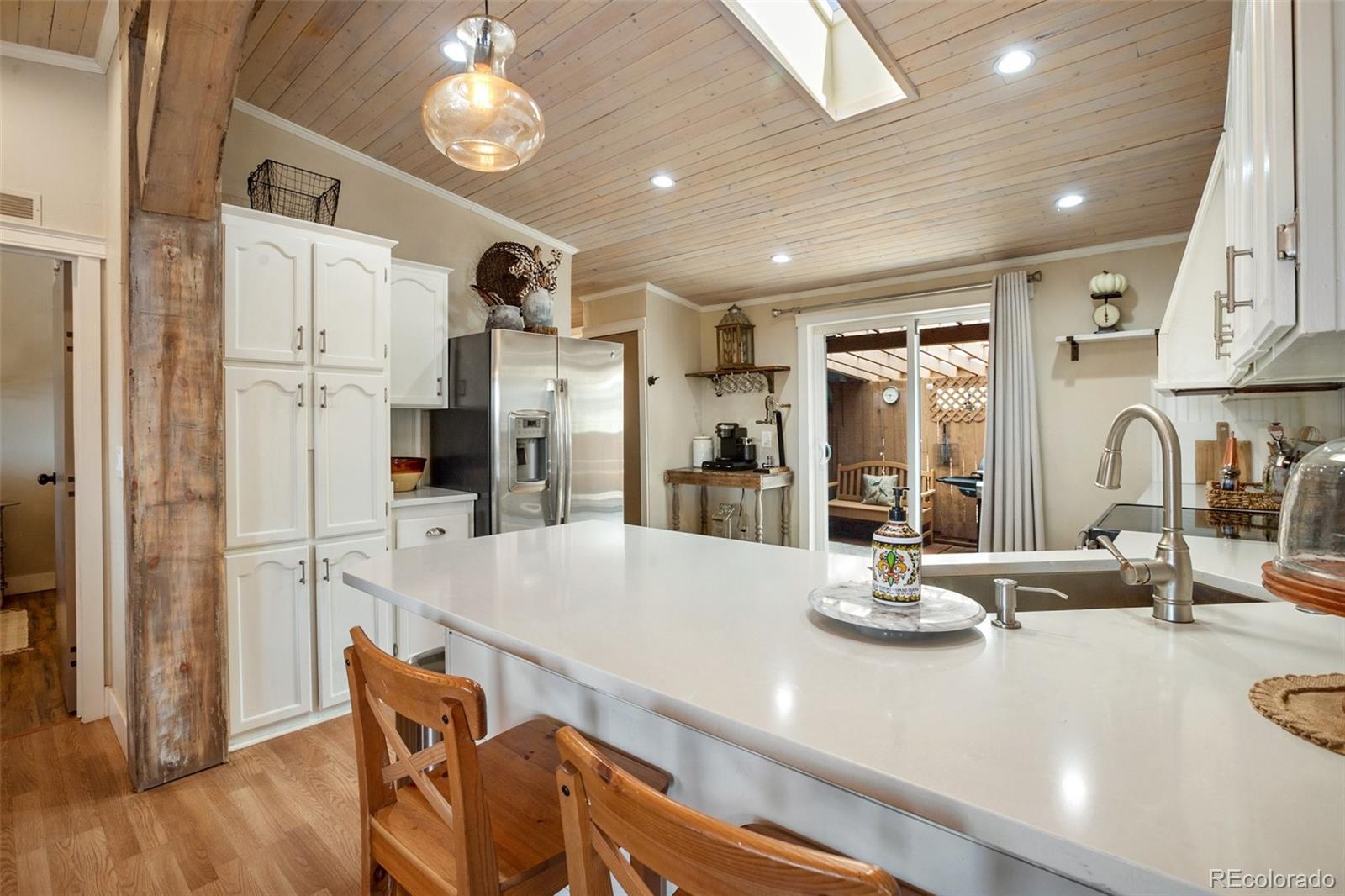 MLS Image #9 for 270  southgate circle,florissant, Colorado