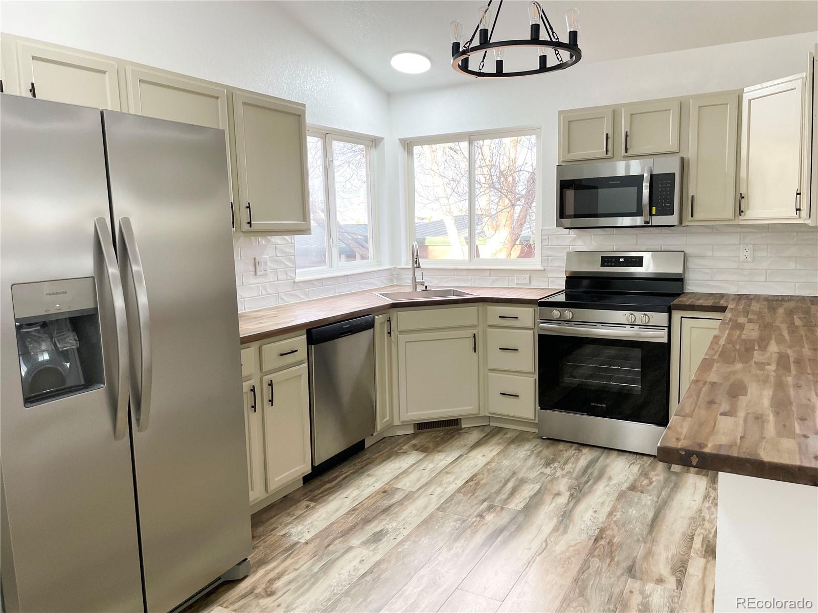 MLS Image #3 for 1186  lavender avenue,loveland, Colorado