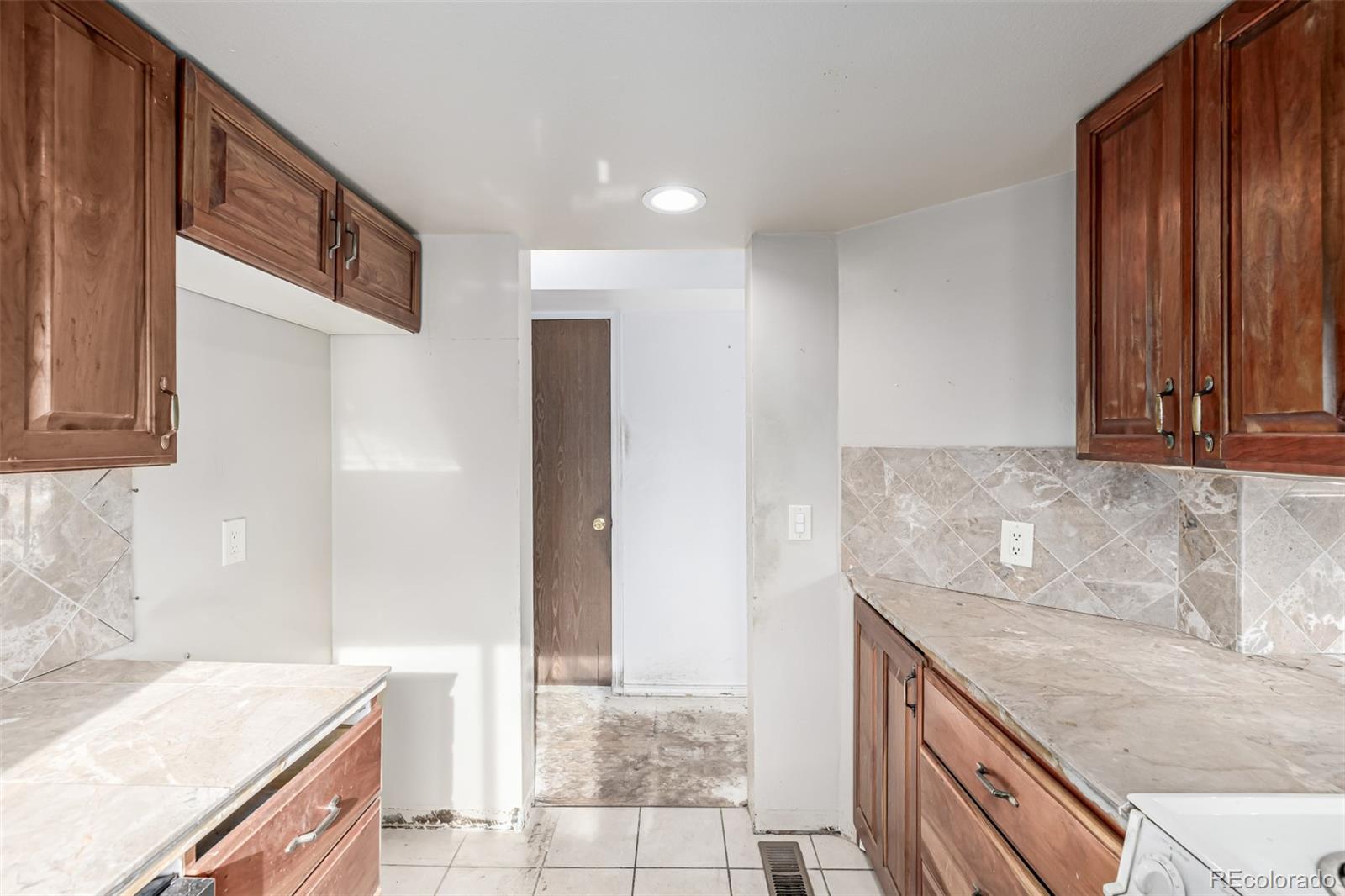 MLS Image #11 for 93 s nome street,aurora, Colorado