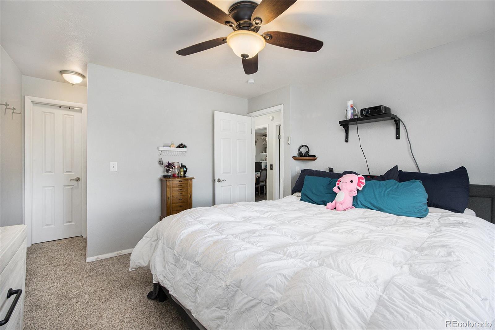 MLS Image #13 for 17233 e princeton drive,aurora, Colorado
