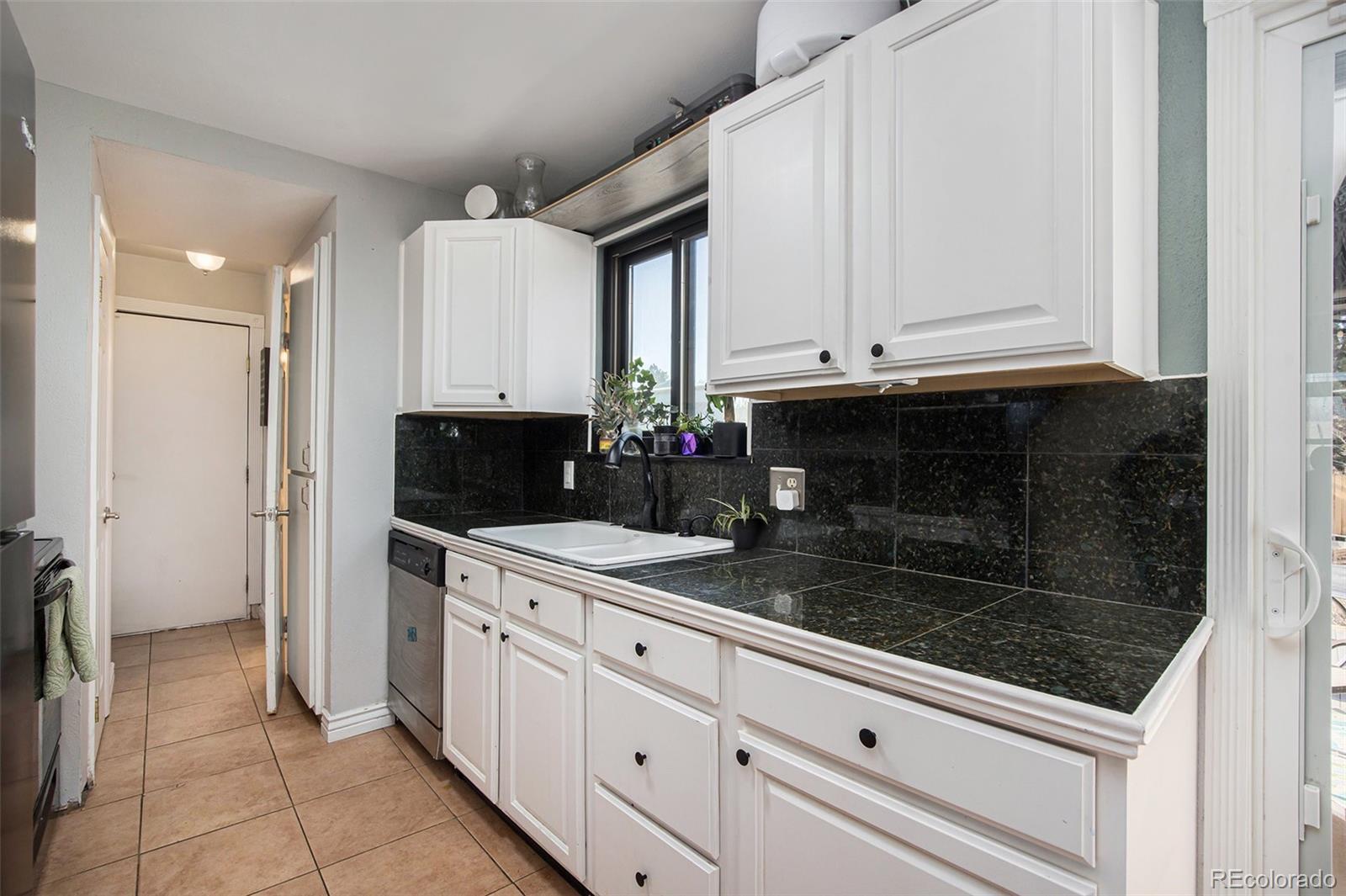 MLS Image #7 for 17233 e princeton drive,aurora, Colorado