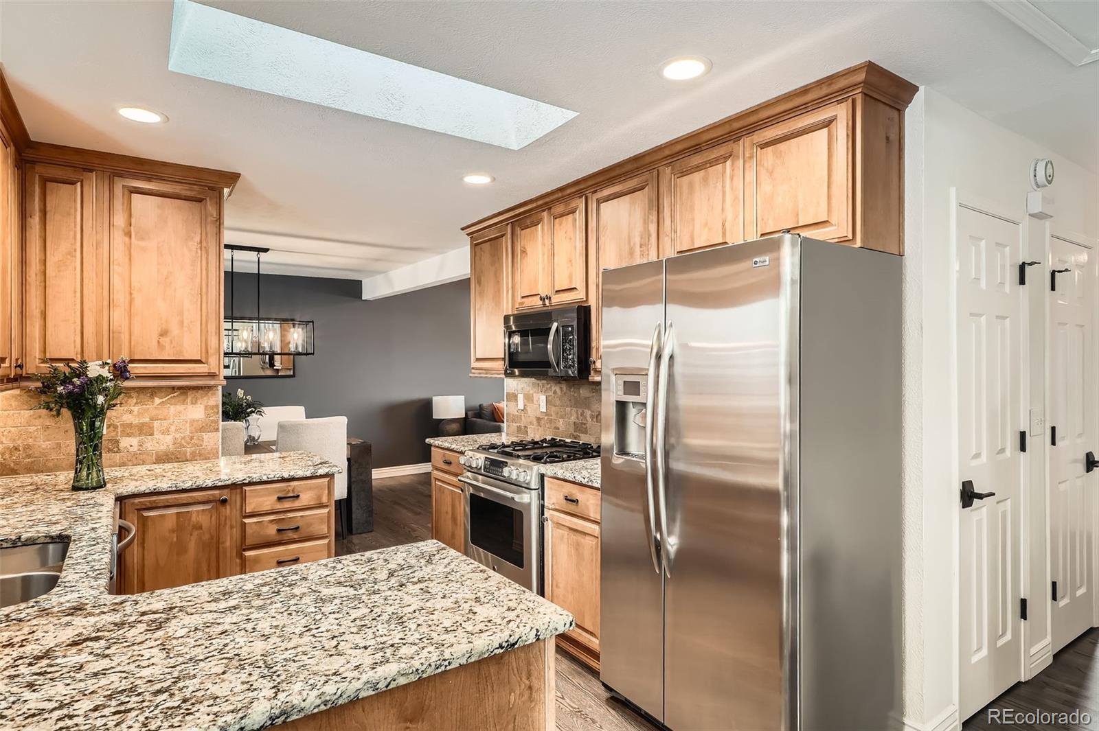 MLS Image #10 for 8064 e amherst avenue,denver, Colorado