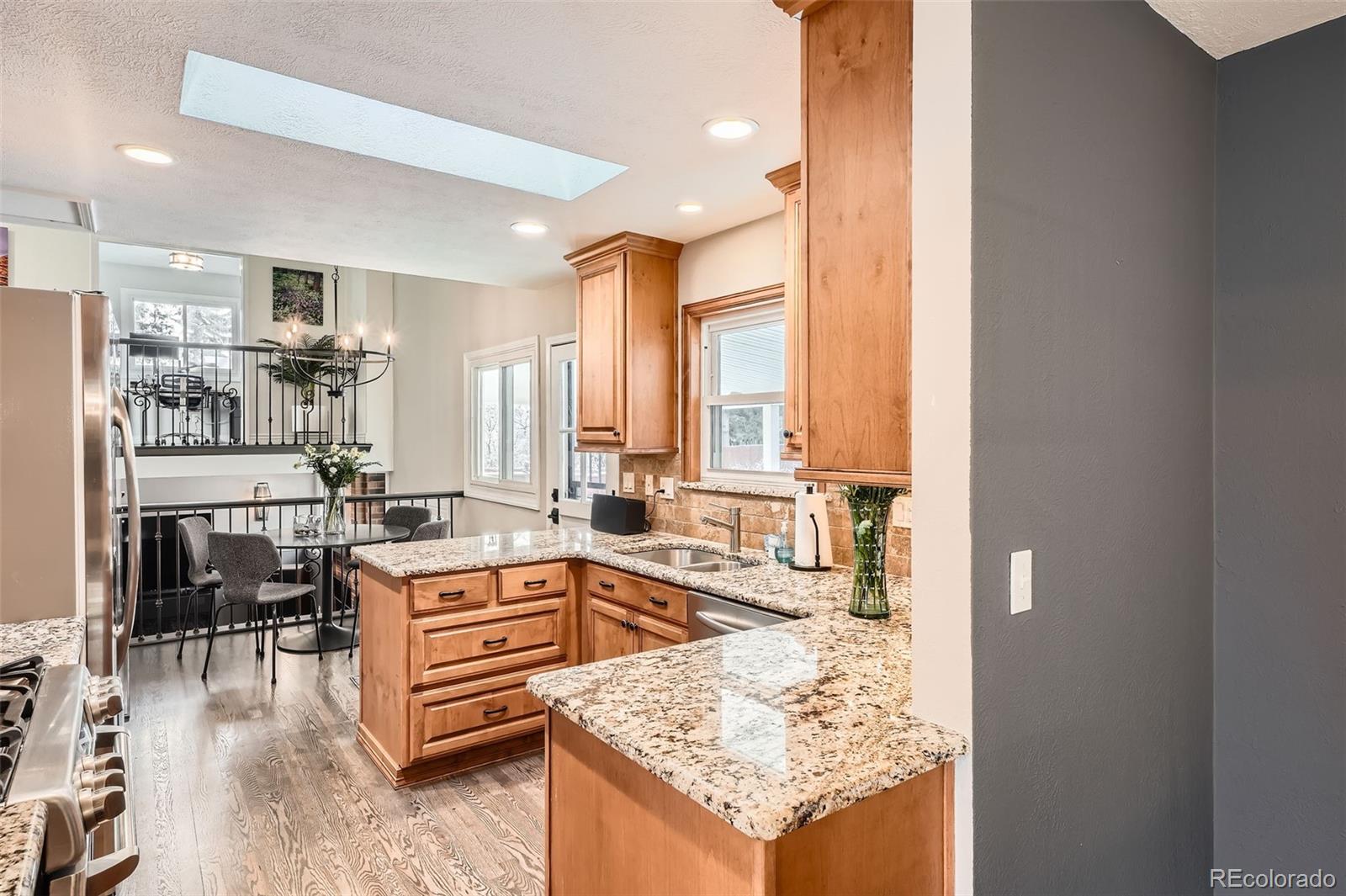 MLS Image #8 for 8064 e amherst avenue,denver, Colorado