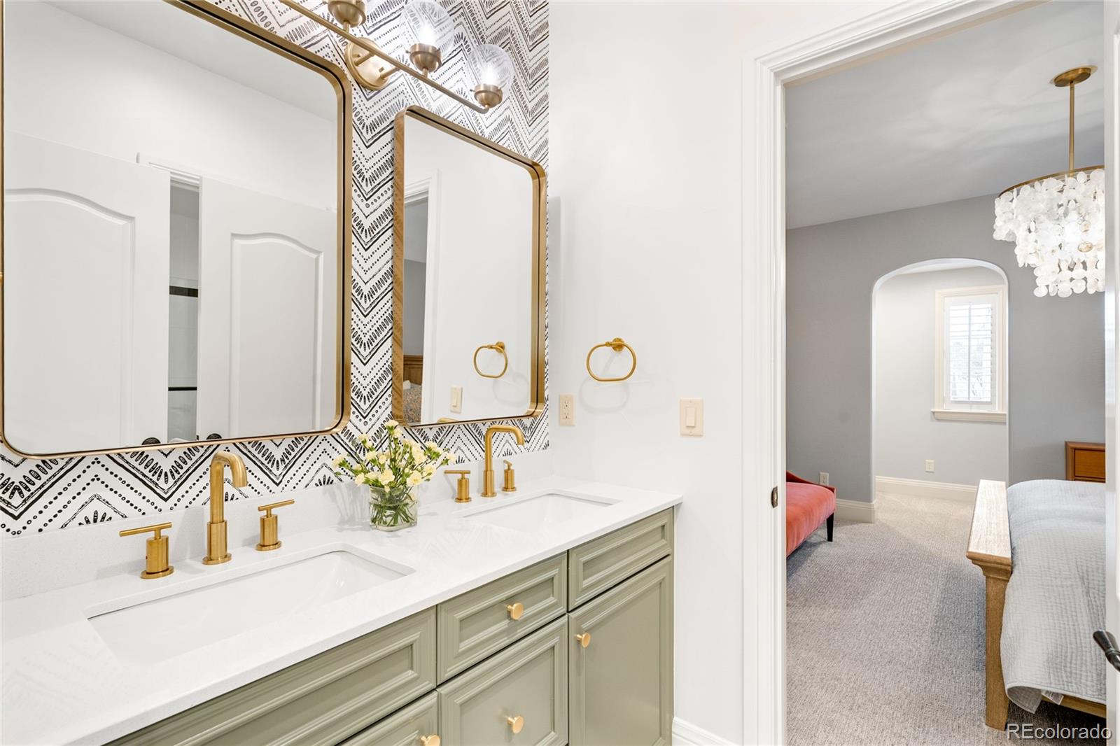 MLS Image #20 for 1164 s high street,denver, Colorado