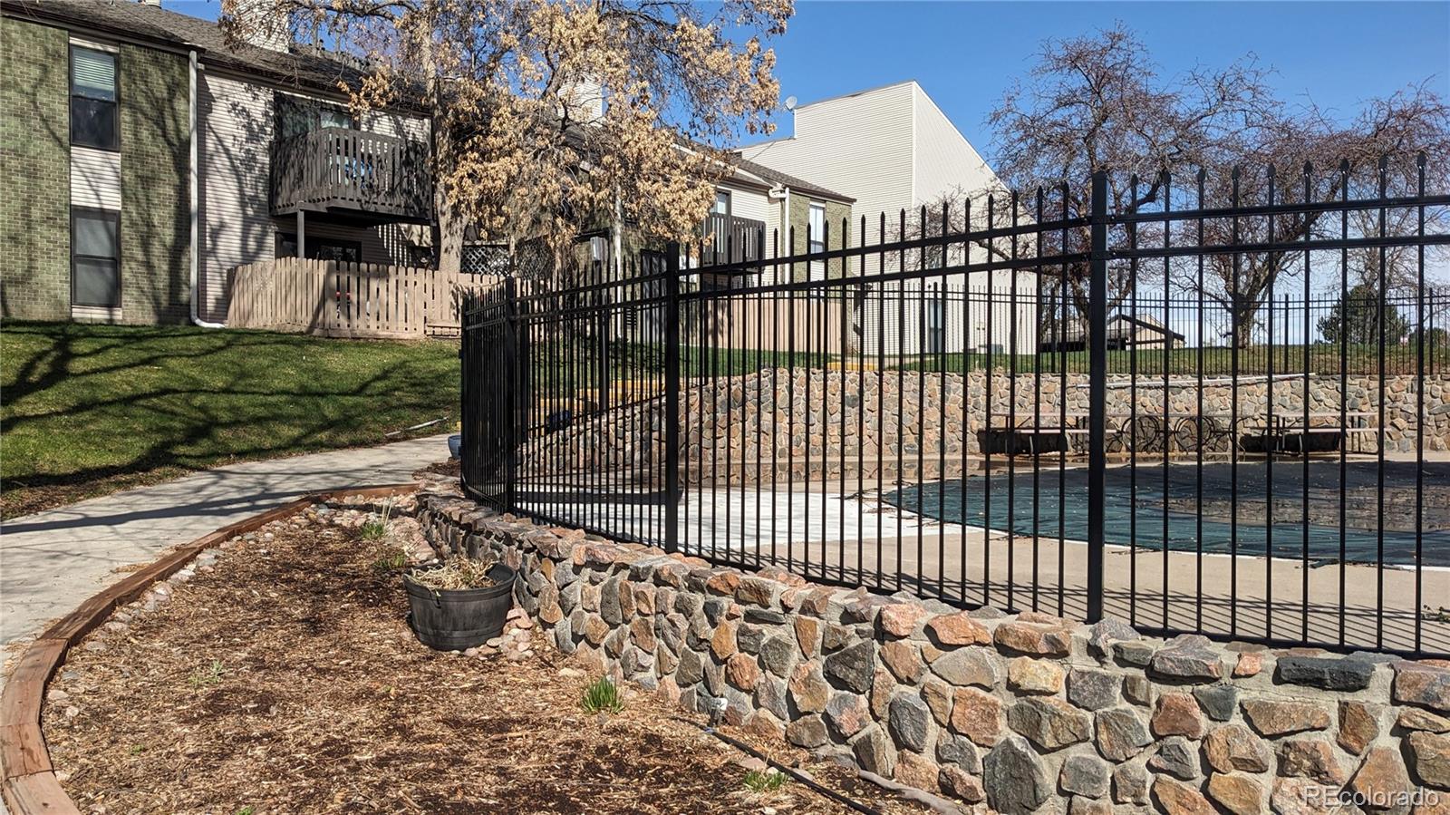 MLS Image #13 for 3550 s harlan street,denver, Colorado