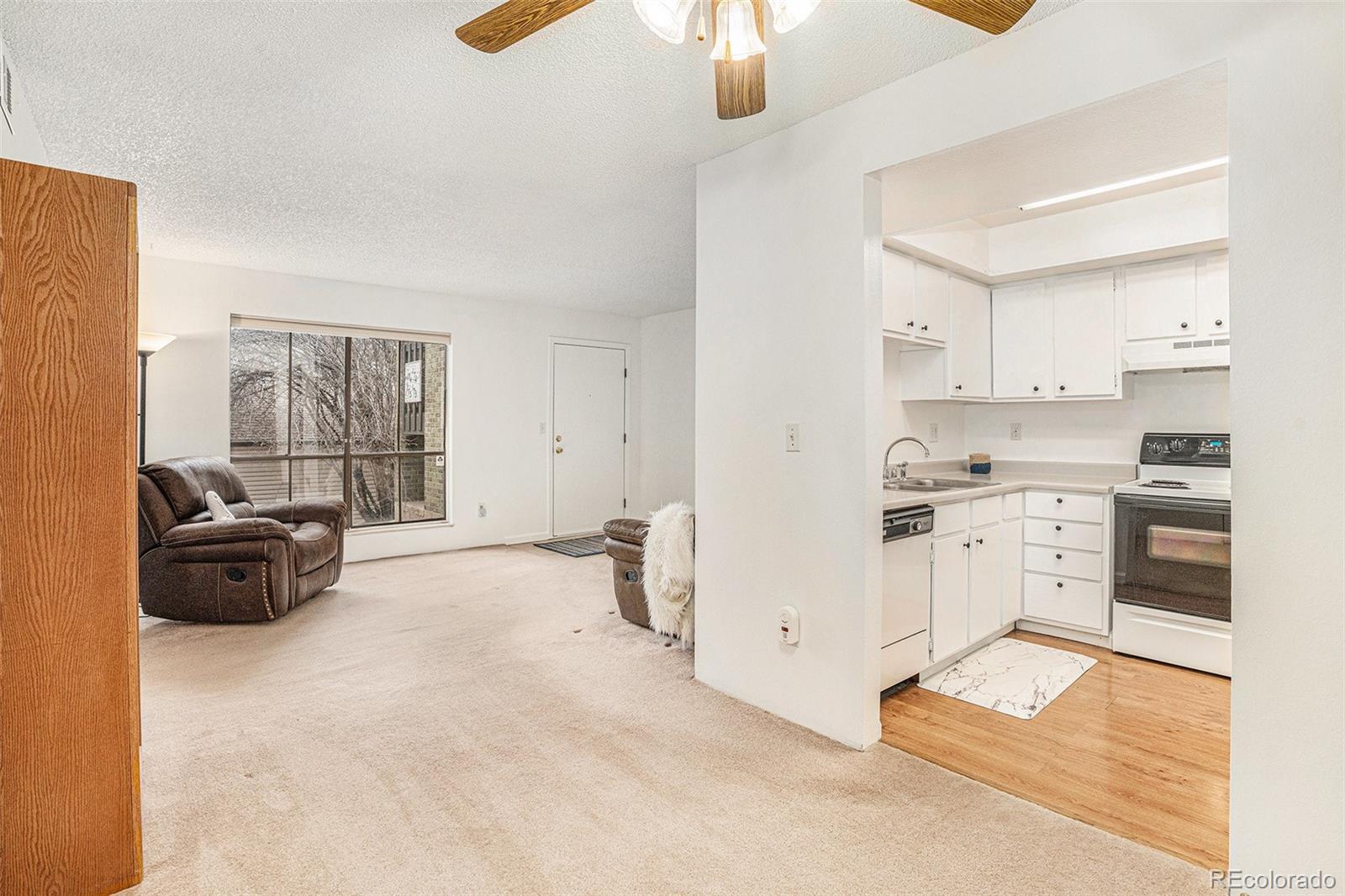 MLS Image #6 for 3550 s harlan street,denver, Colorado
