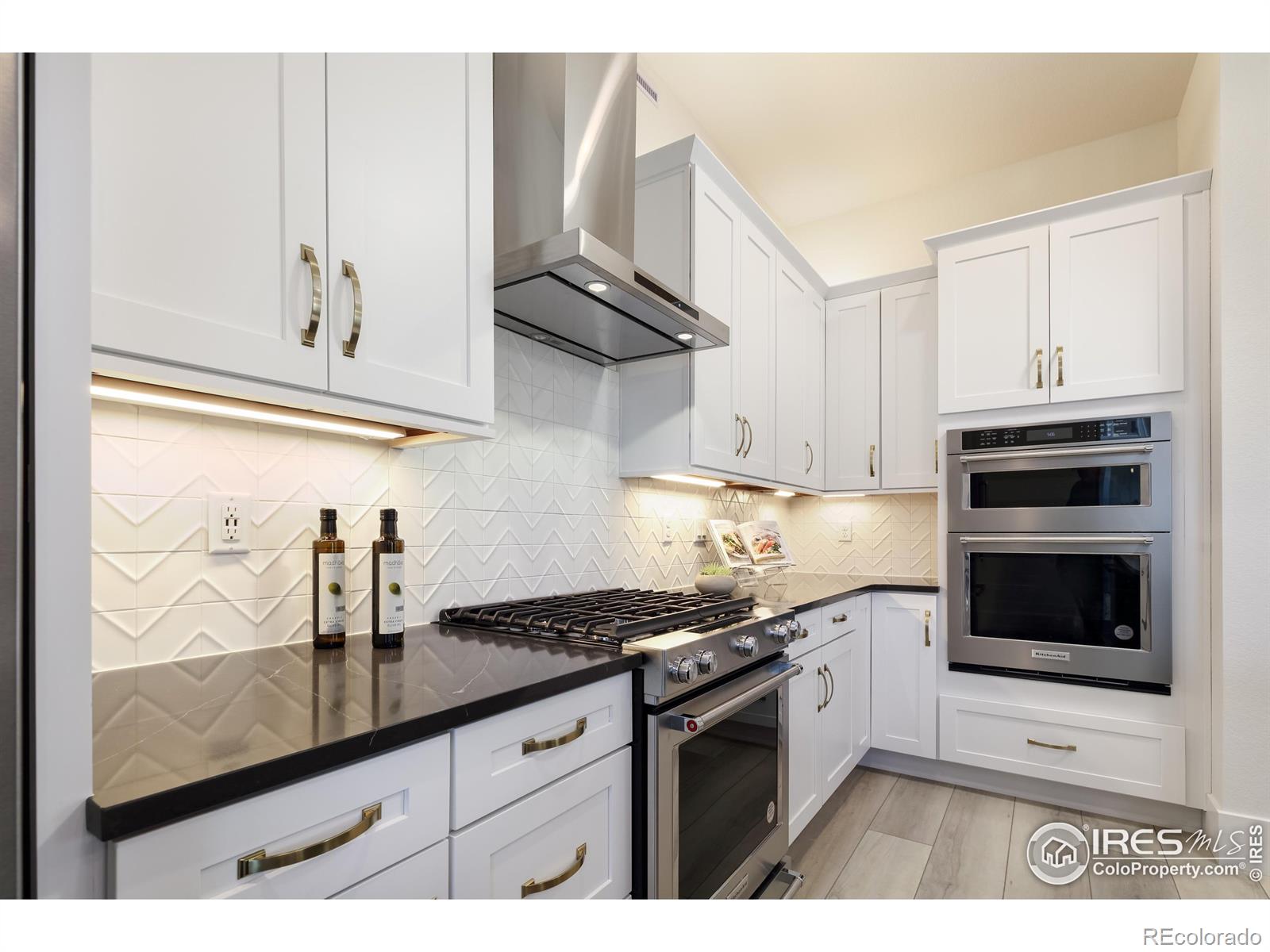 MLS Image #4 for 1572  ash drive,erie, Colorado