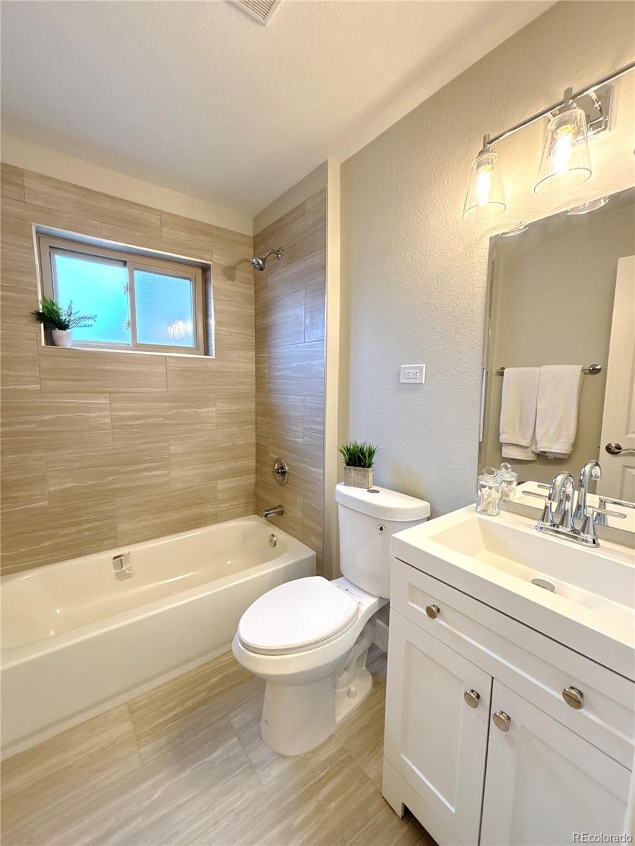 MLS Image #11 for 3578  ivanhoe street,denver, Colorado