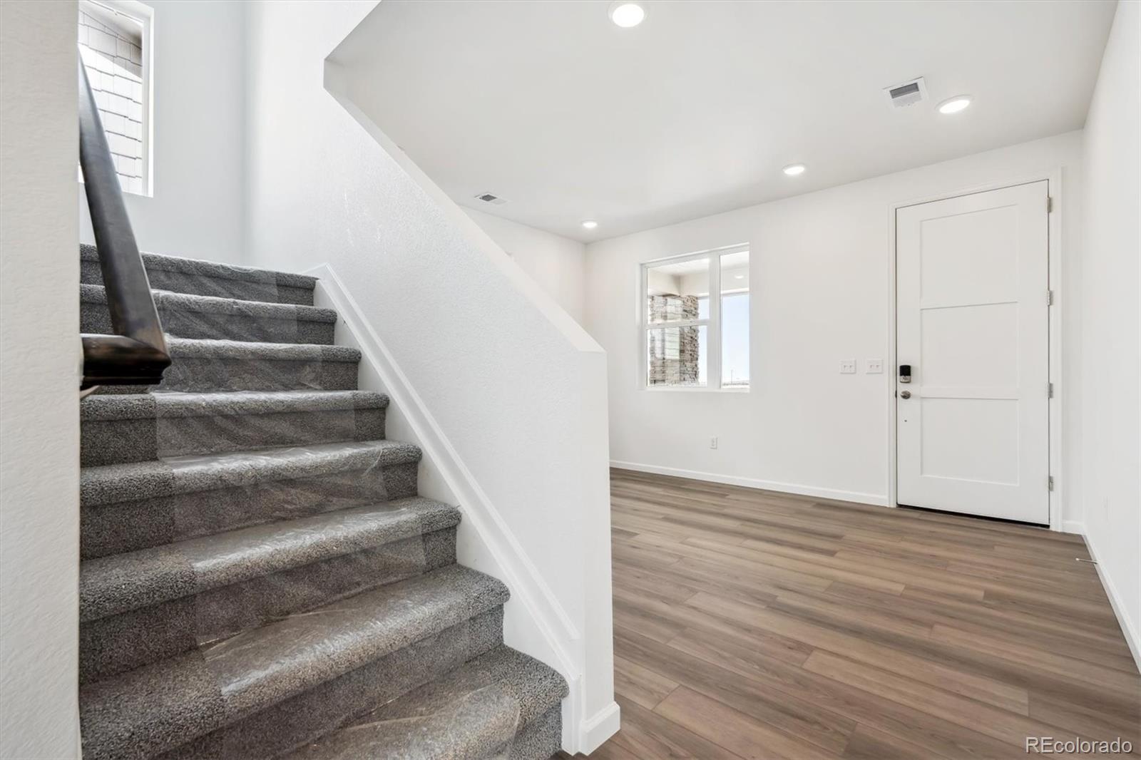 CMA Image for 250  lark sparrow way,Bennett, Colorado