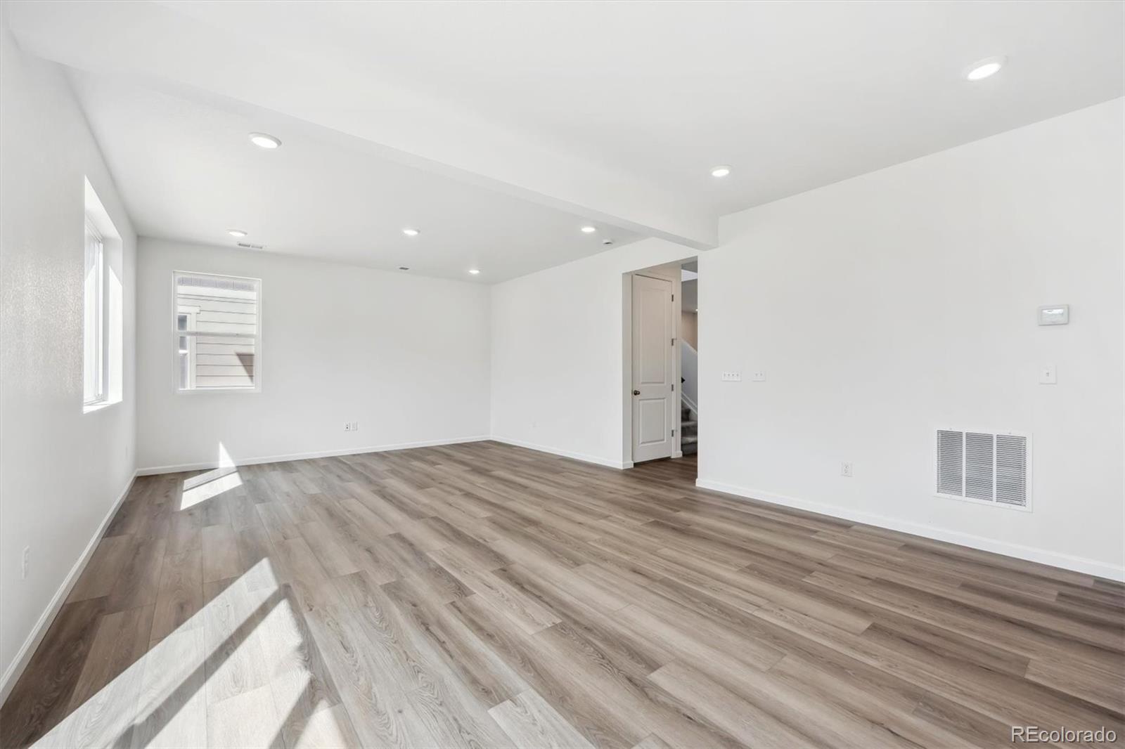 MLS Image #6 for 45934  gentry avenue,bennett, Colorado