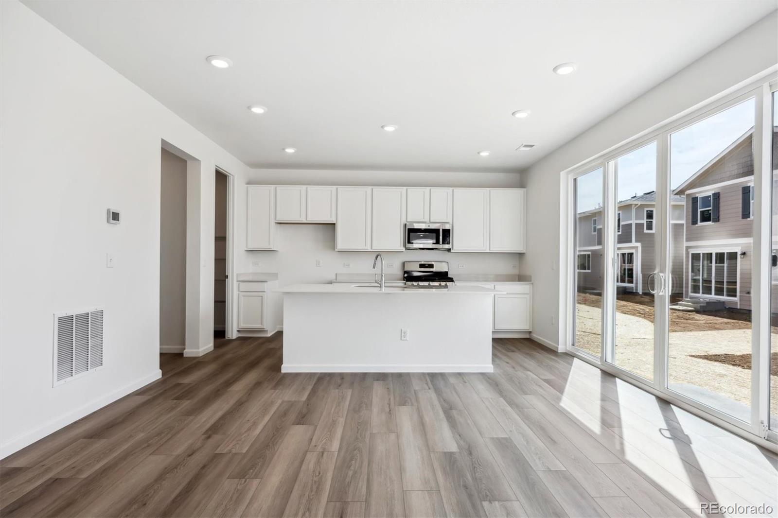 MLS Image #7 for 45934  gentry avenue,bennett, Colorado