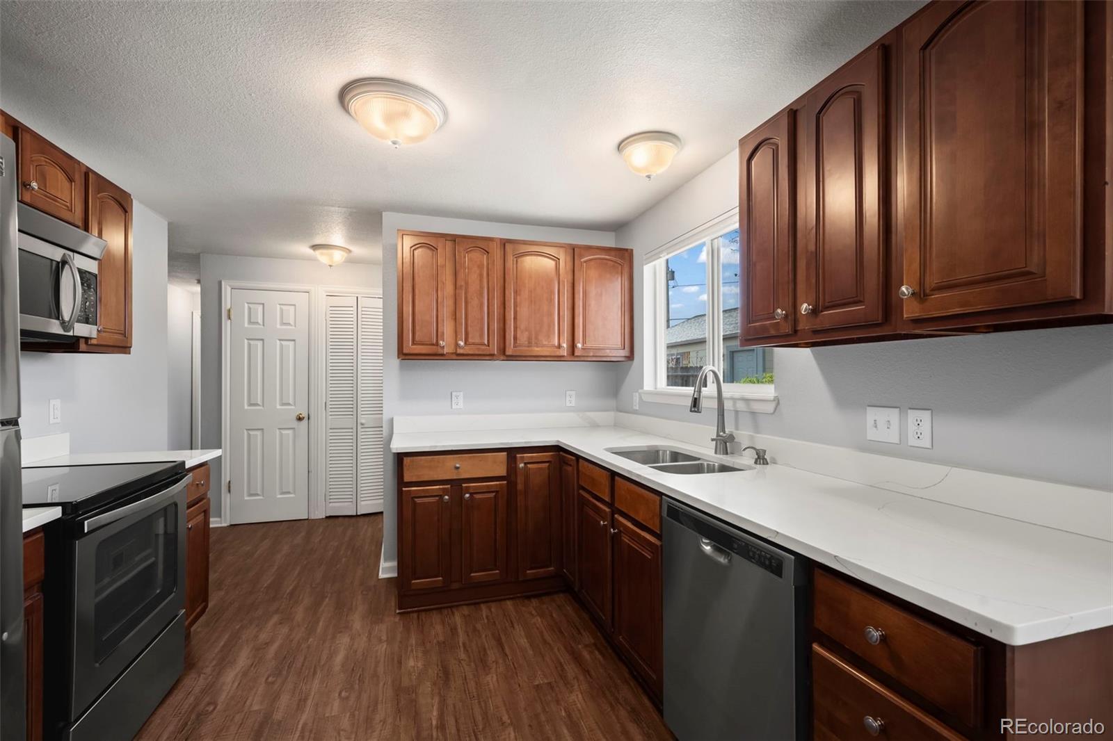 MLS Image #6 for 10280 w 8th avenue,lakewood, Colorado