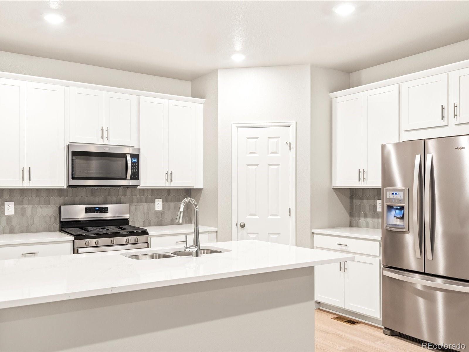 MLS Image #4 for 1662  colorado river drive,windsor, Colorado