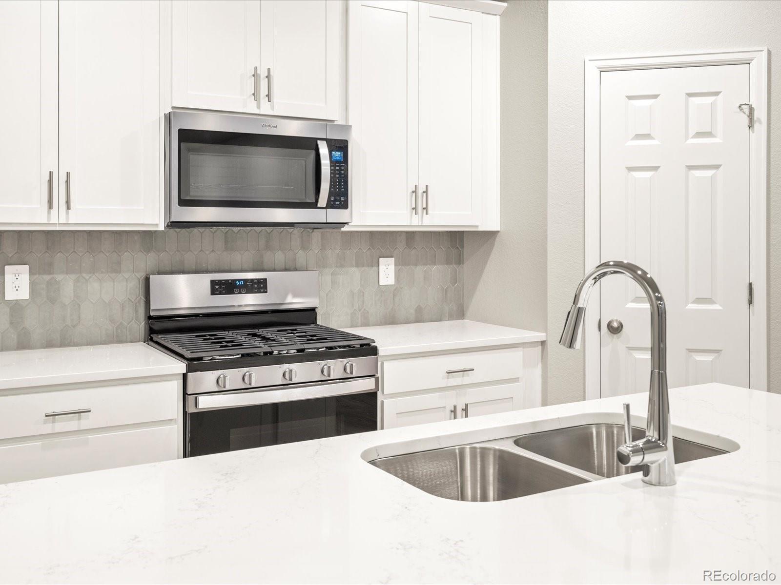 MLS Image #7 for 1662  colorado river drive,windsor, Colorado