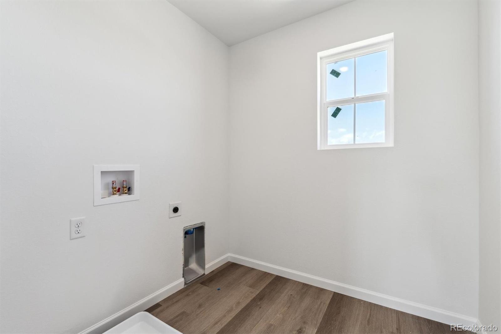 MLS Image #12 for 9151  telluride court,commerce city, Colorado