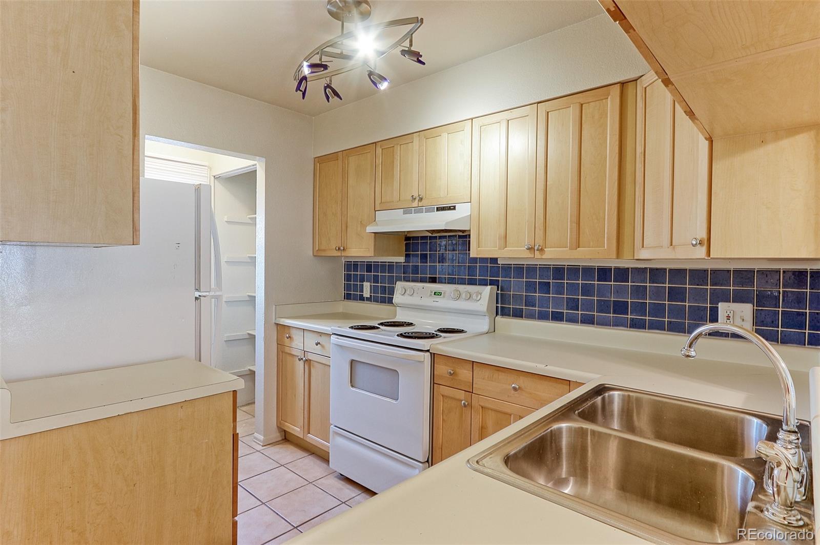 MLS Image #3 for 6776 s holland way,littleton, Colorado