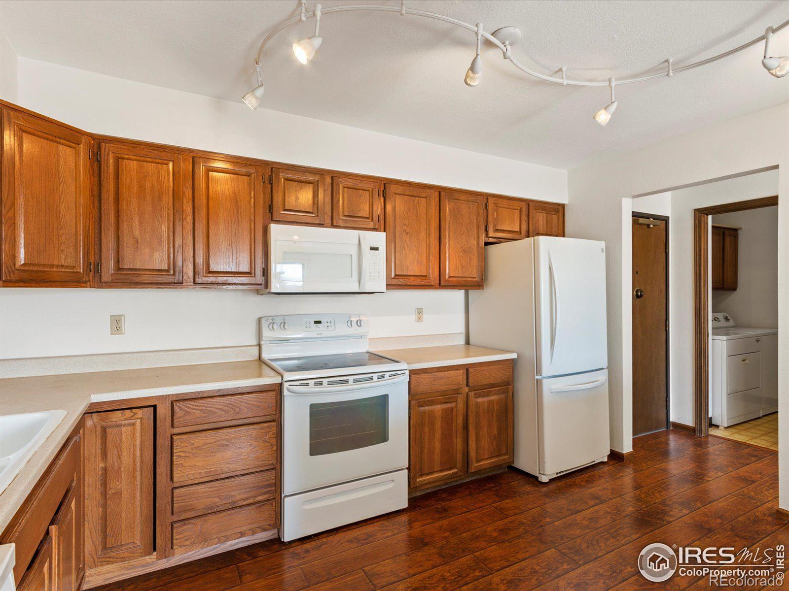 MLS Image #3 for 12565  sheridan boulevard,broomfield, Colorado