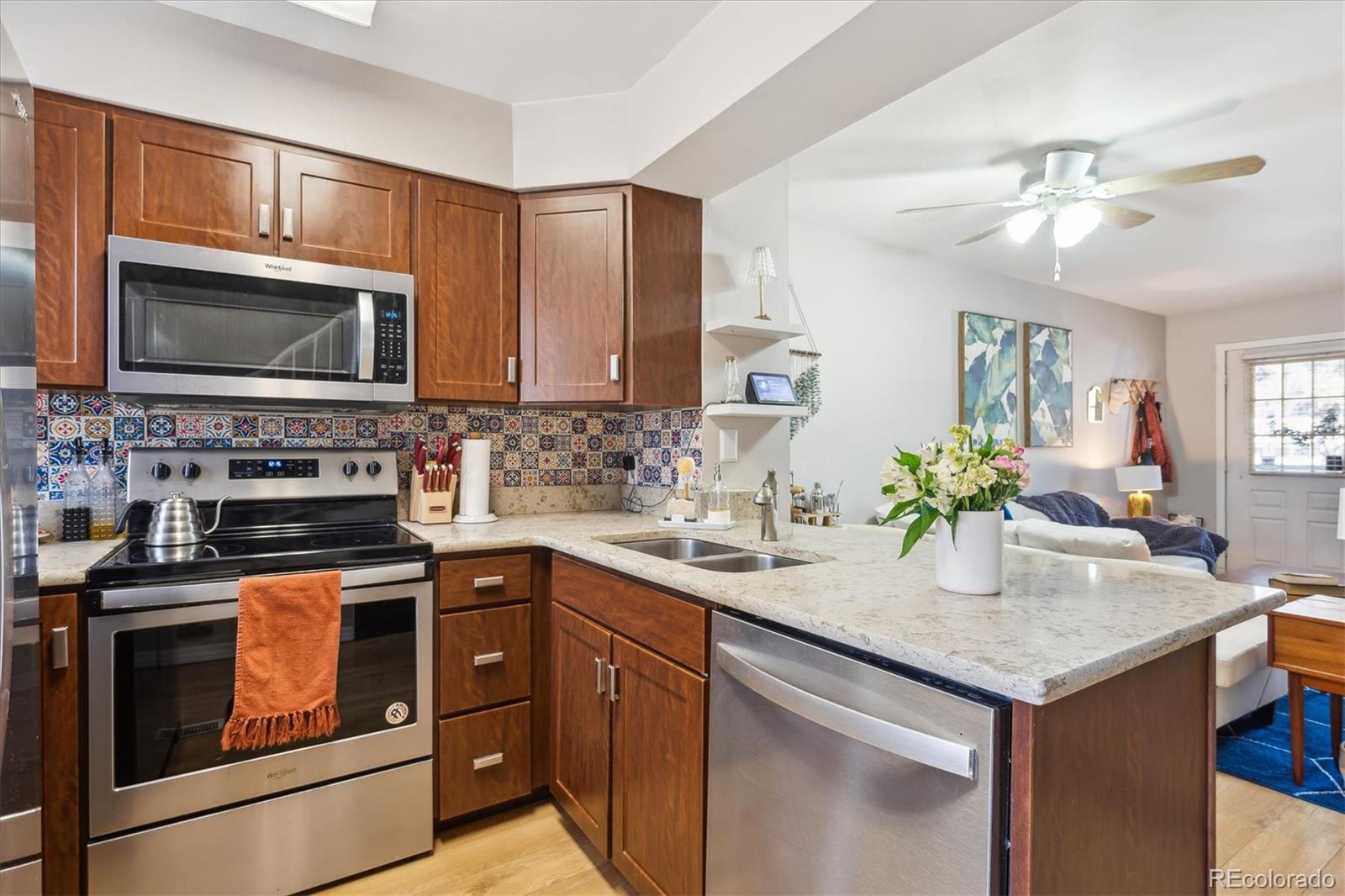 MLS Image #8 for 1811 s quebec way,denver, Colorado