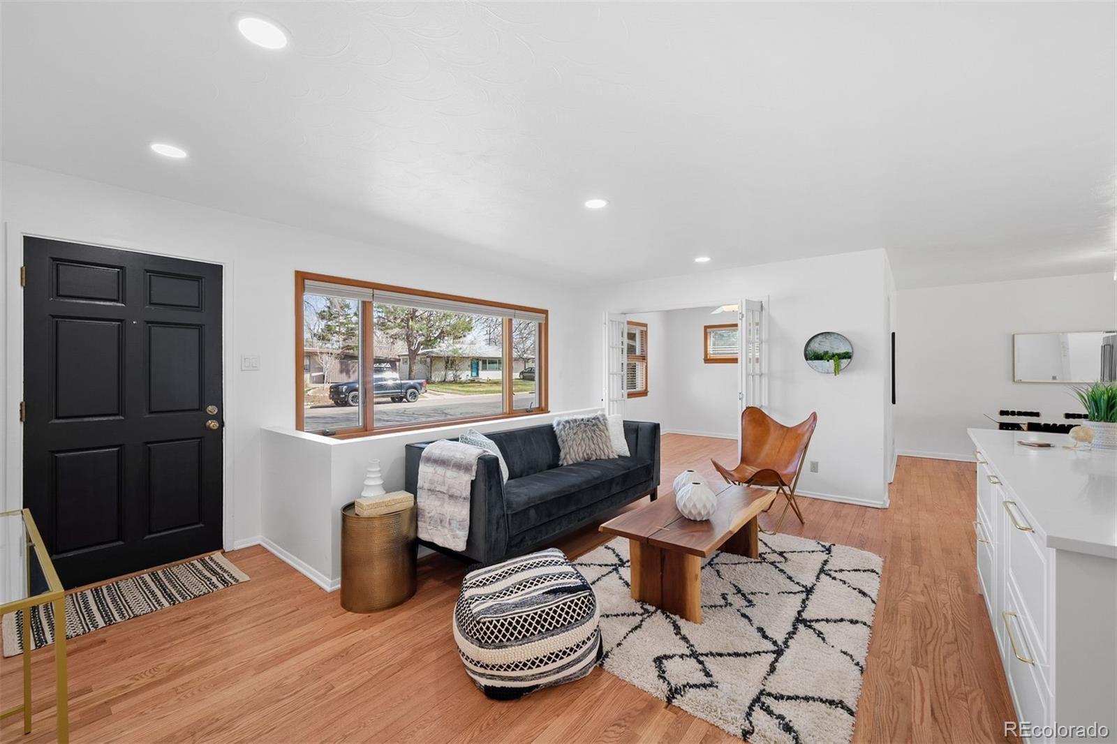 MLS Image #12 for 1325 s grape street,denver, Colorado