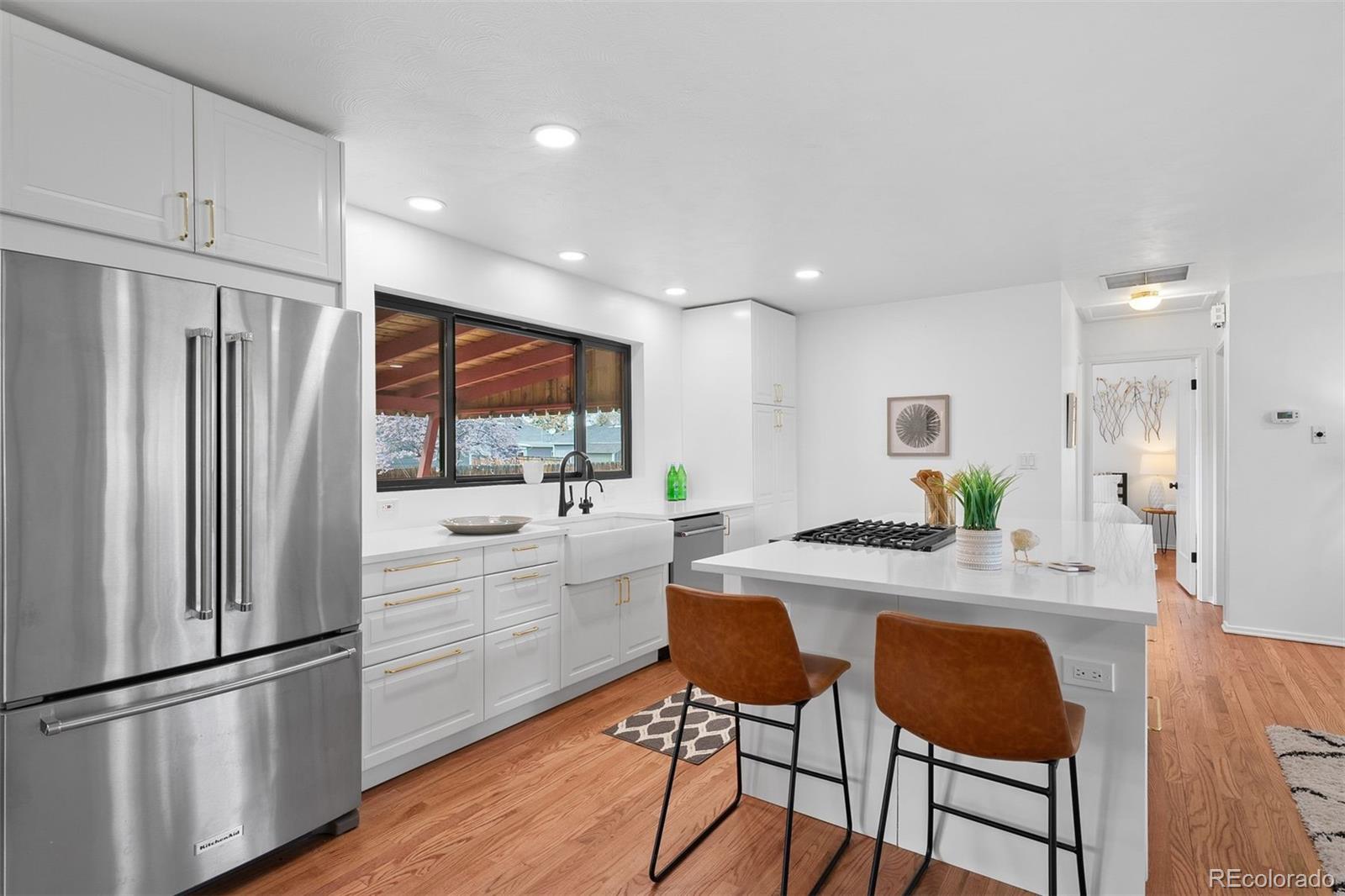 MLS Image #6 for 1325 s grape street,denver, Colorado