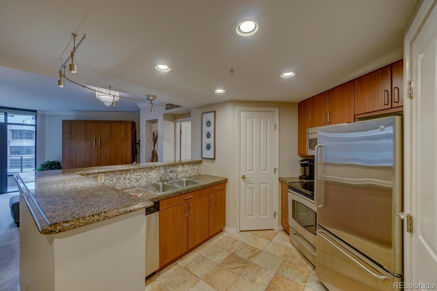 MLS Image #17 for 8100 e union avenue,denver, Colorado