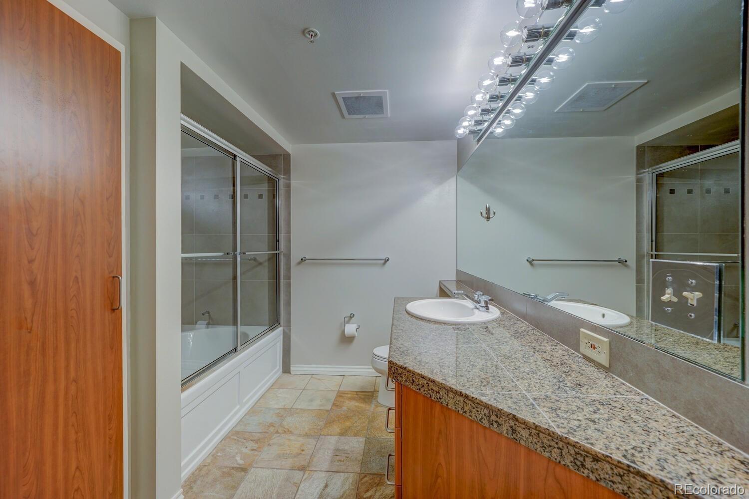 MLS Image #21 for 8100 e union avenue,denver, Colorado