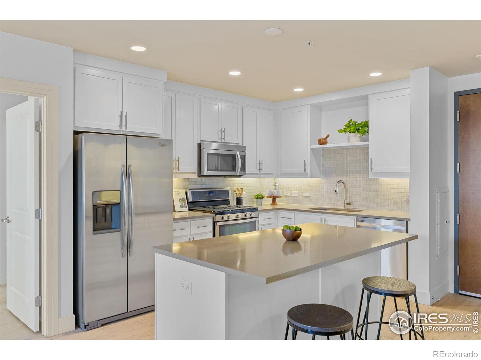 MLS Image #3 for 3401  arapahoe avenue,boulder, Colorado