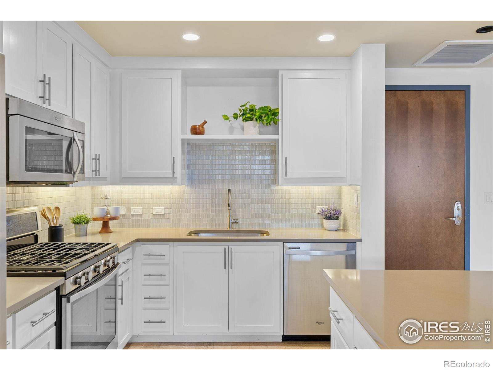 MLS Image #4 for 3401  arapahoe avenue,boulder, Colorado