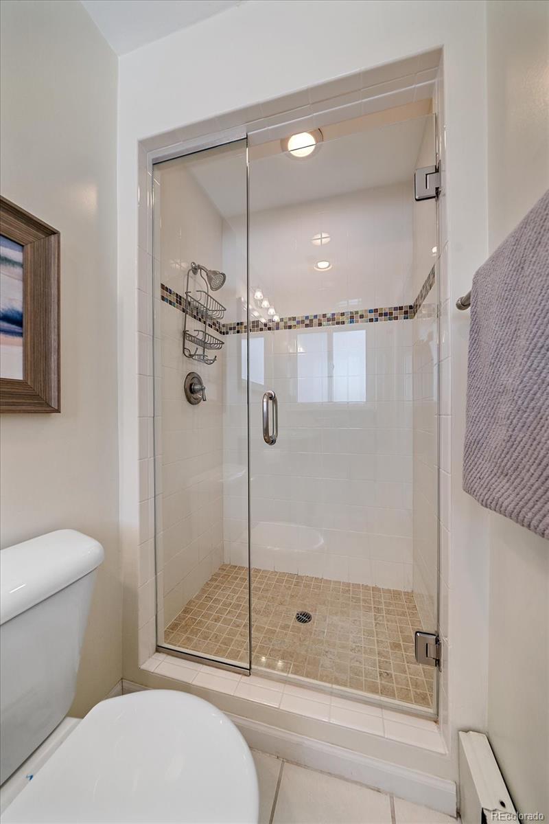 MLS Image #13 for 2442 s krameria street,denver, Colorado