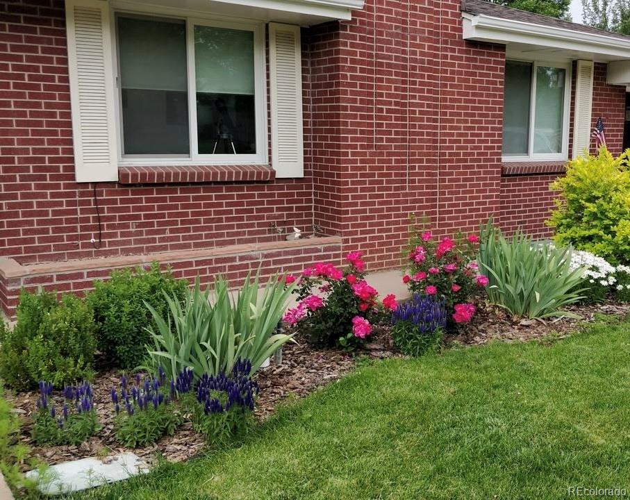 MLS Image #36 for 2442 s krameria street,denver, Colorado