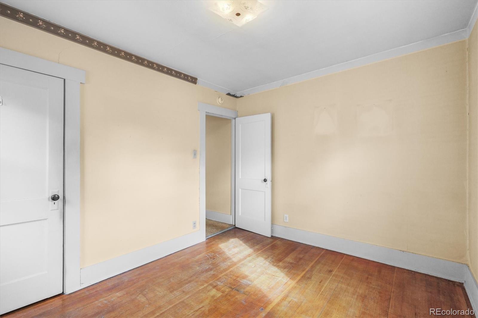 MLS Image #15 for 3226 s grant street,englewood, Colorado