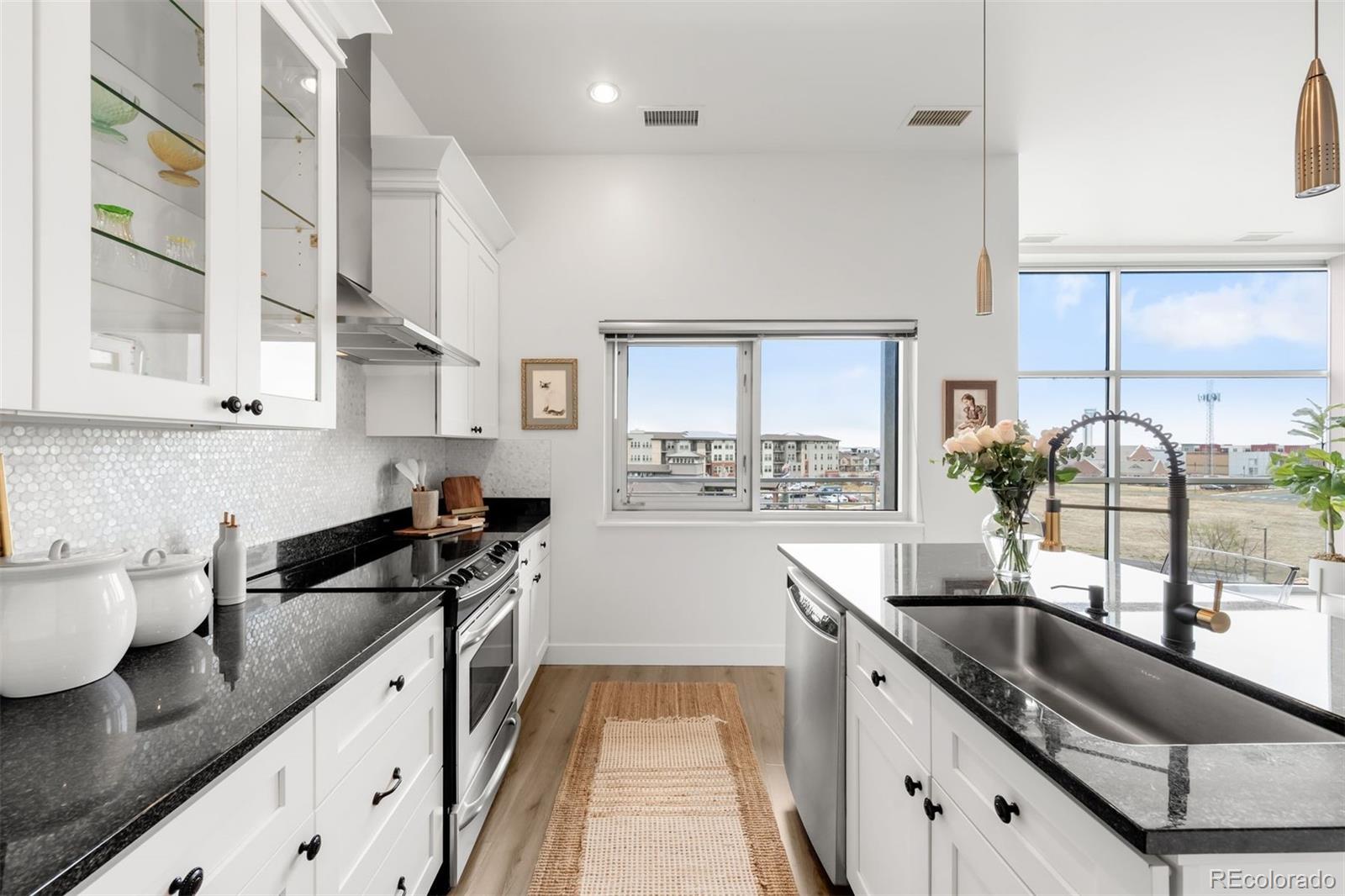 MLS Image #4 for 2958  syracuse street 412,denver, Colorado
