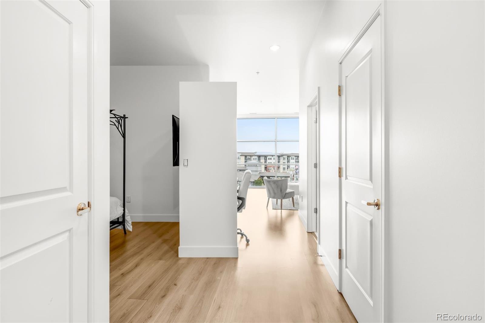 MLS Image #8 for 2958  syracuse street 412,denver, Colorado