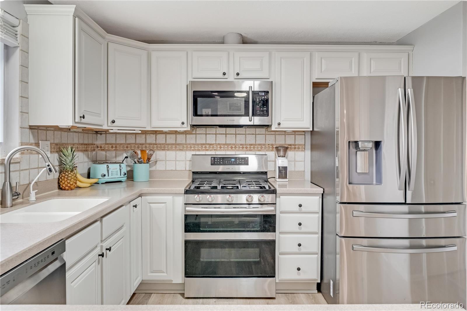 MLS Image #8 for 4713 s robb street,littleton, Colorado