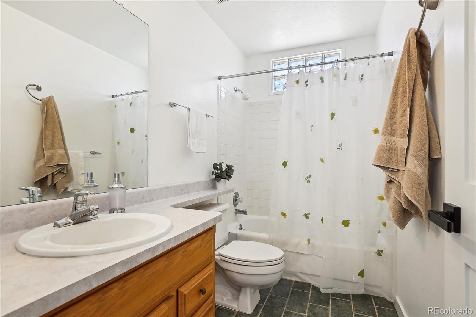 MLS Image #22 for 7407 e long circle,centennial, Colorado