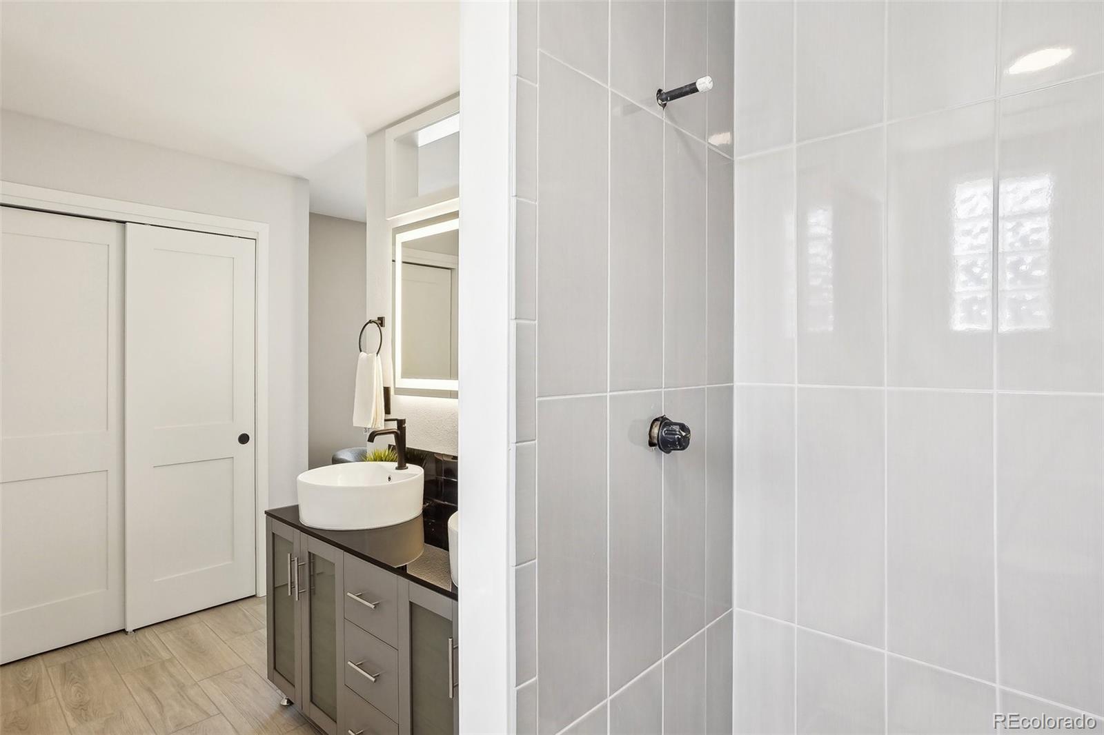 MLS Image #34 for 7407 e long circle,centennial, Colorado