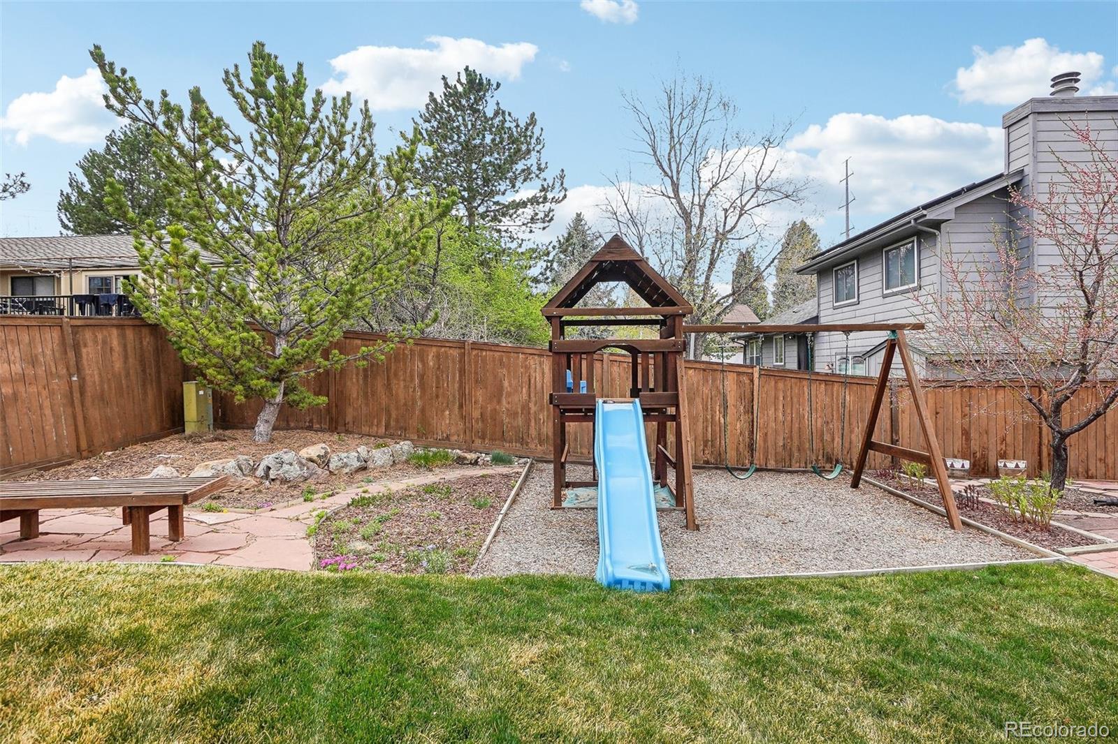 MLS Image #46 for 7407 e long circle,centennial, Colorado