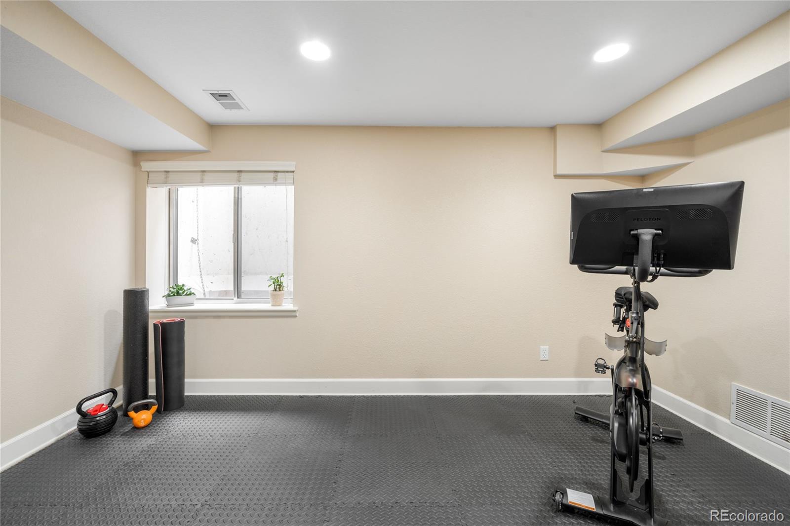 MLS Image #33 for 7881 e archer place,denver, Colorado