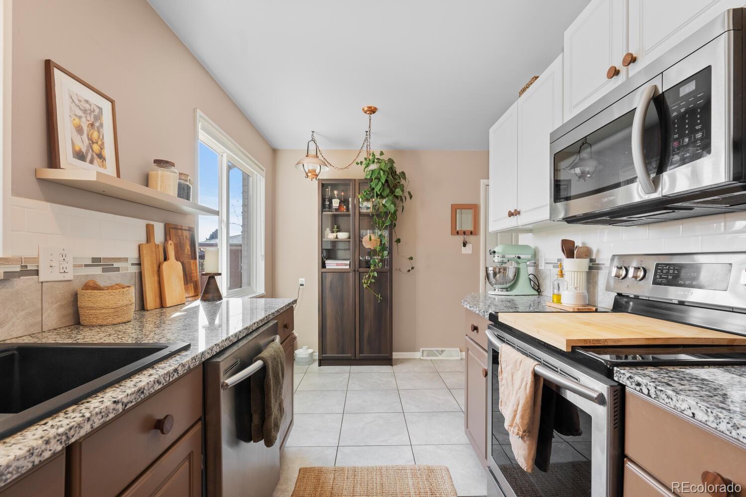 MLS Image #19 for 3741 w saratoga avenue,littleton, Colorado