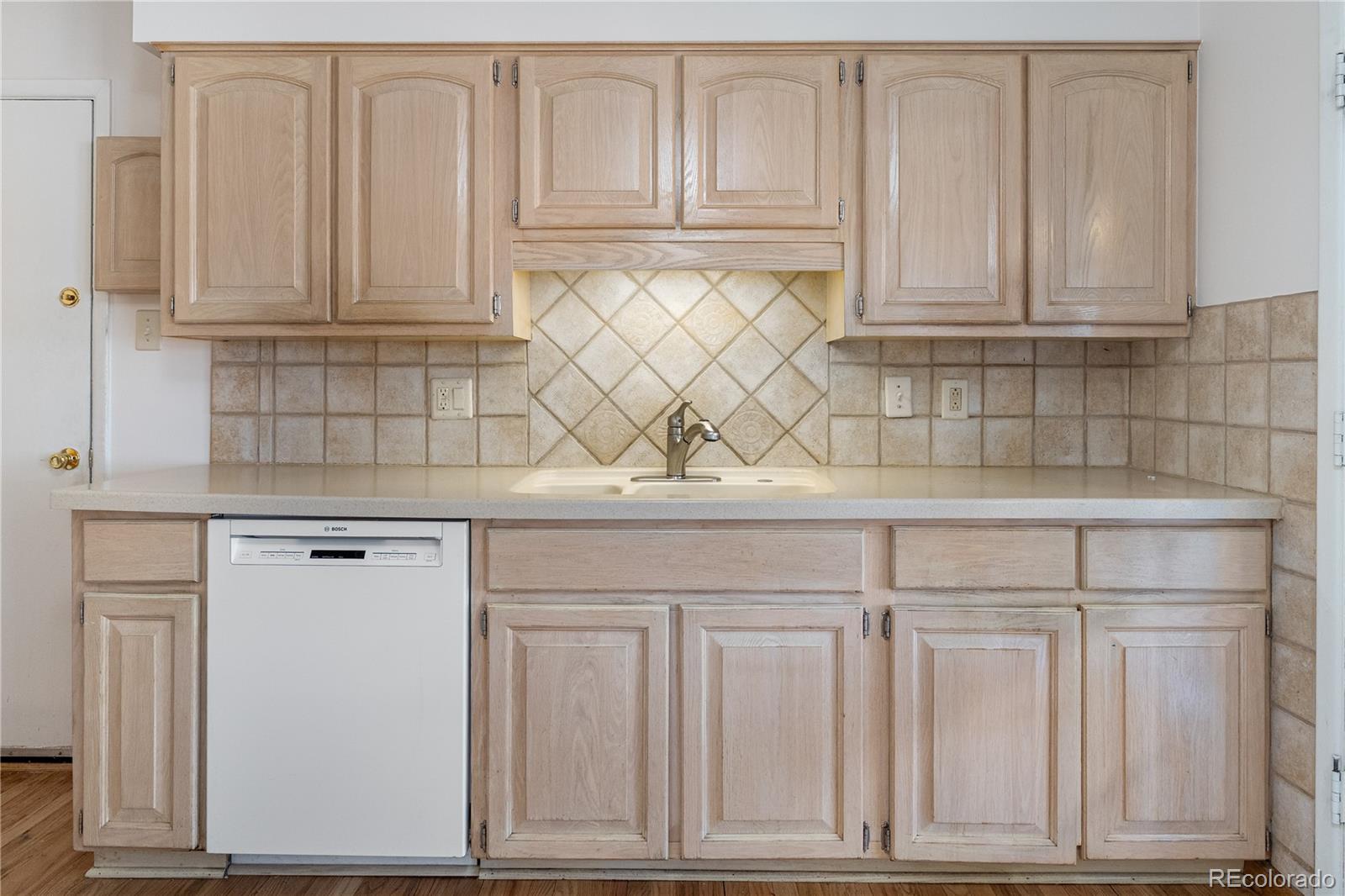 MLS Image #5 for 6783 e vassar avenue,denver, Colorado