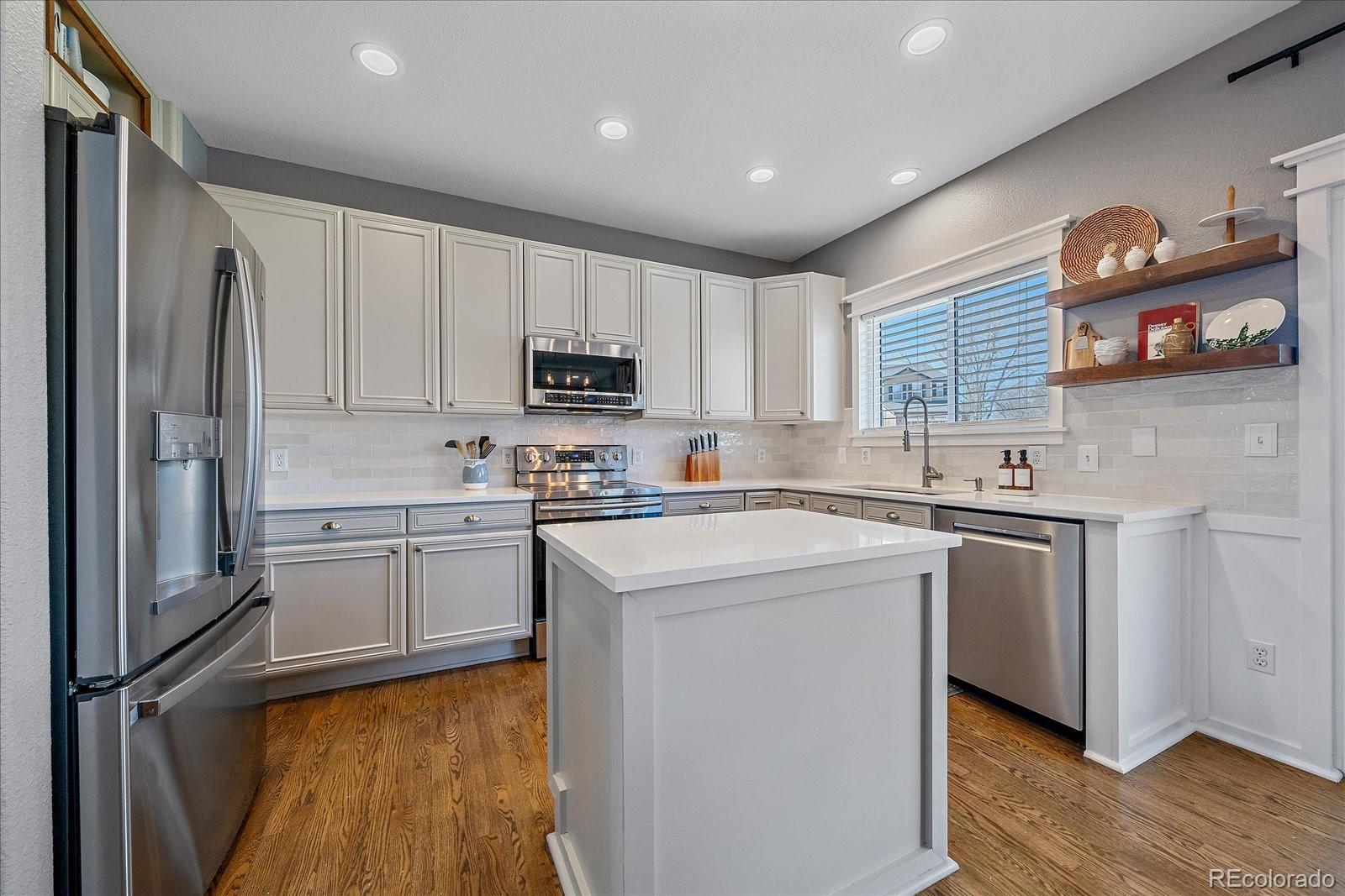 MLS Image #5 for 10329  ravenswood lane,highlands ranch, Colorado