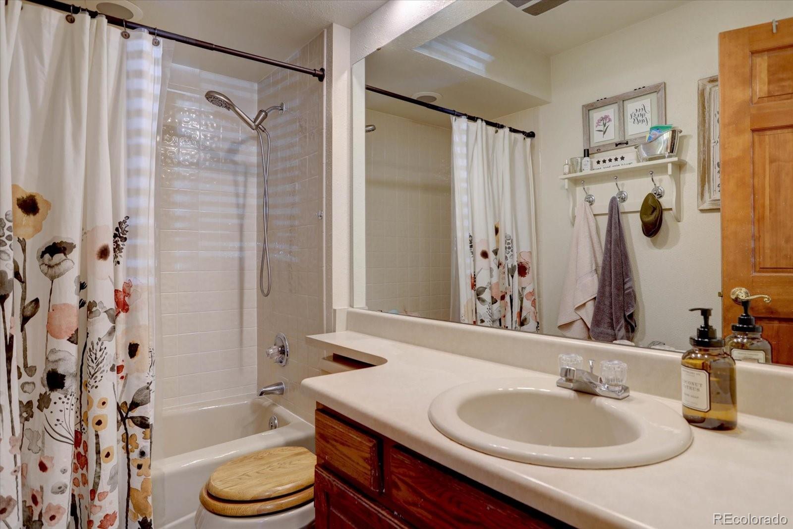 MLS Image #20 for 7775 s cody street,littleton, Colorado