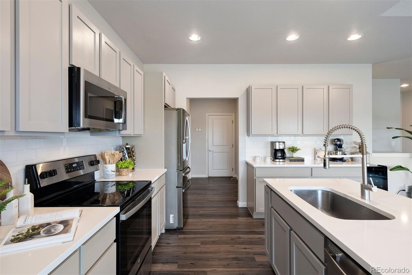 MLS Image #6 for 729 s depot drive,milliken, Colorado