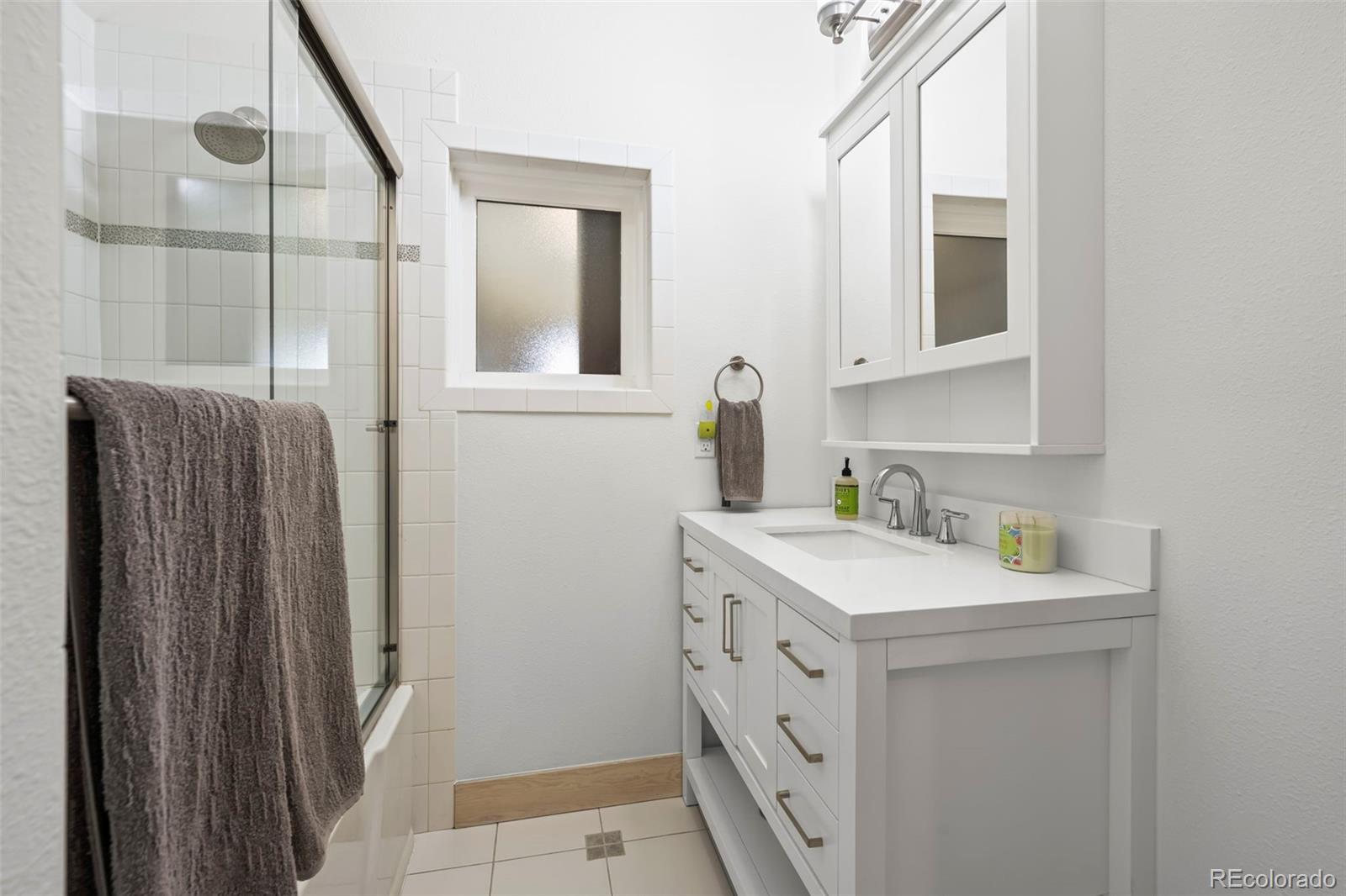 MLS Image #25 for 380 s ivy street,denver, Colorado